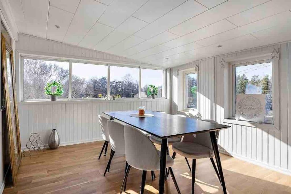 Mysigt Hus Med Natur & Jacuzzi I Olofstorp Gothenburg Exterior photo